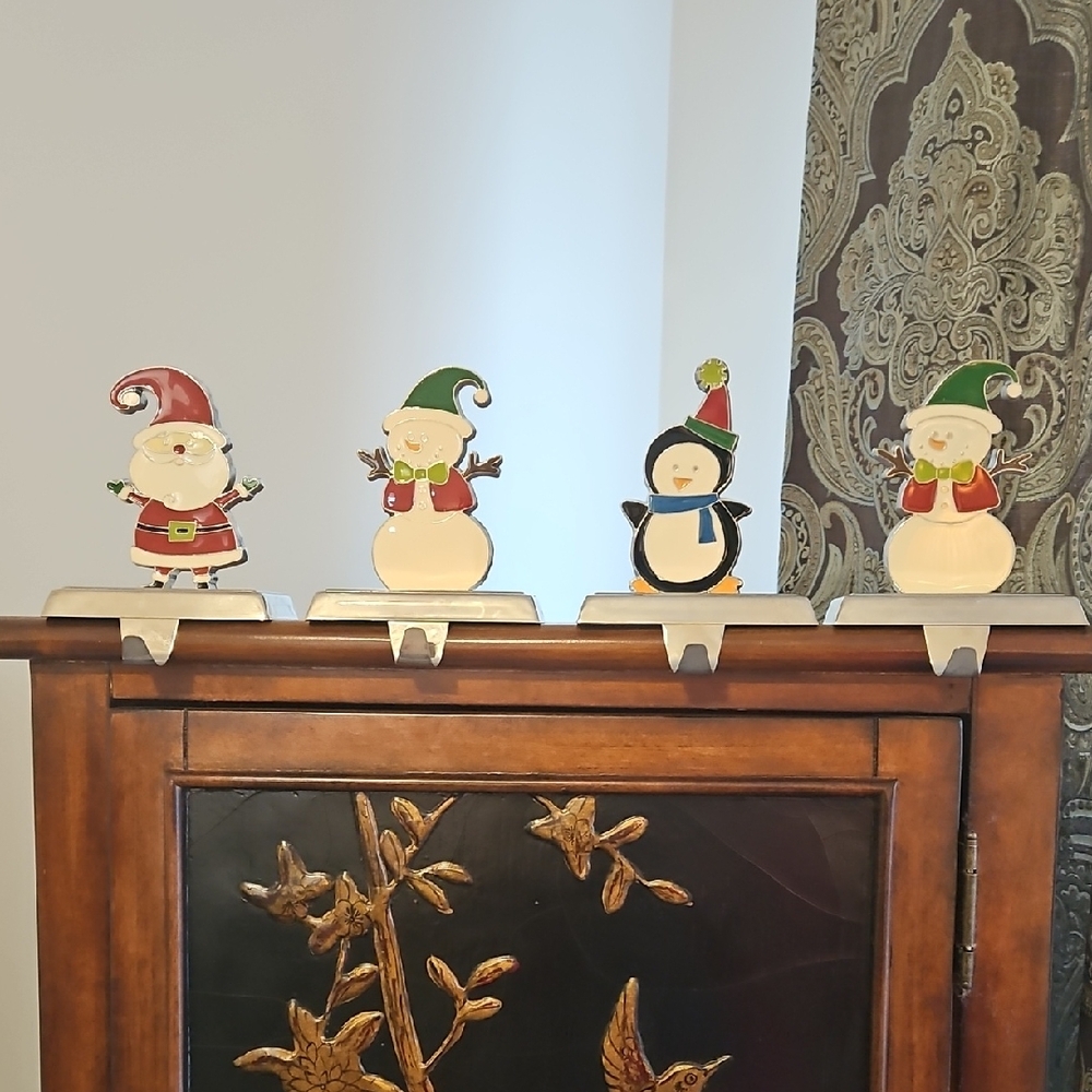 Low $4.99 Shipping. Festive VINTAGE Holiday Stocking Holders Set Of Four